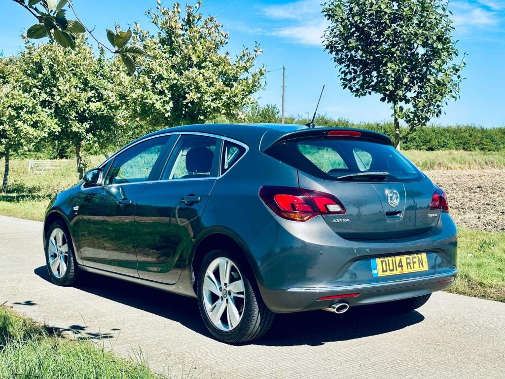 View VAUXHALL ASTRA 1.4T 16v SRi Euro 5 5dr