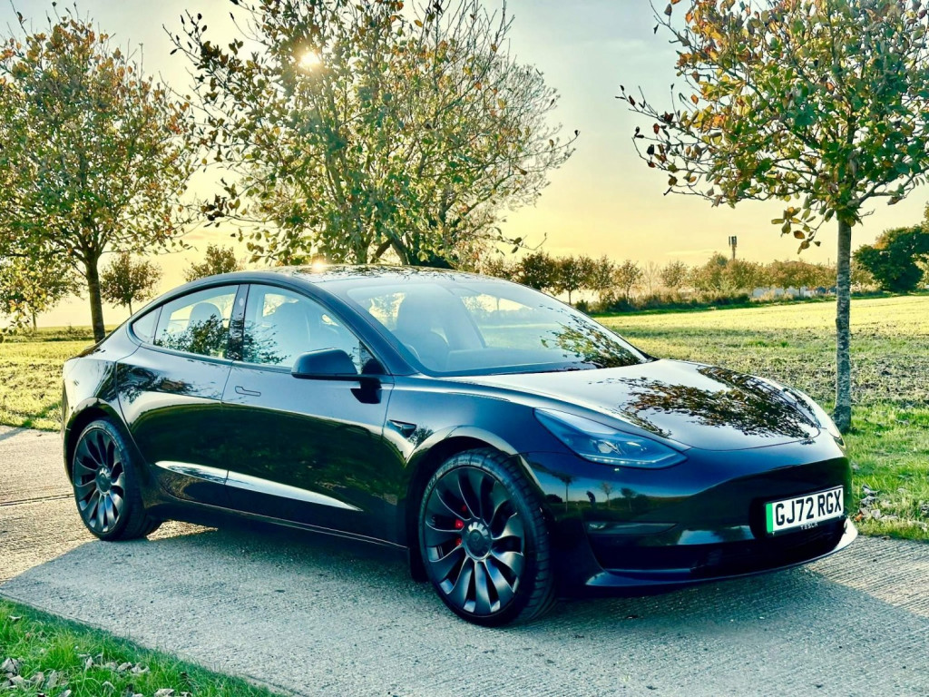 View TESLA MODEL 3 (Dual Motor) Performance Auto 4WDE 4dr (Performance Upgrade)