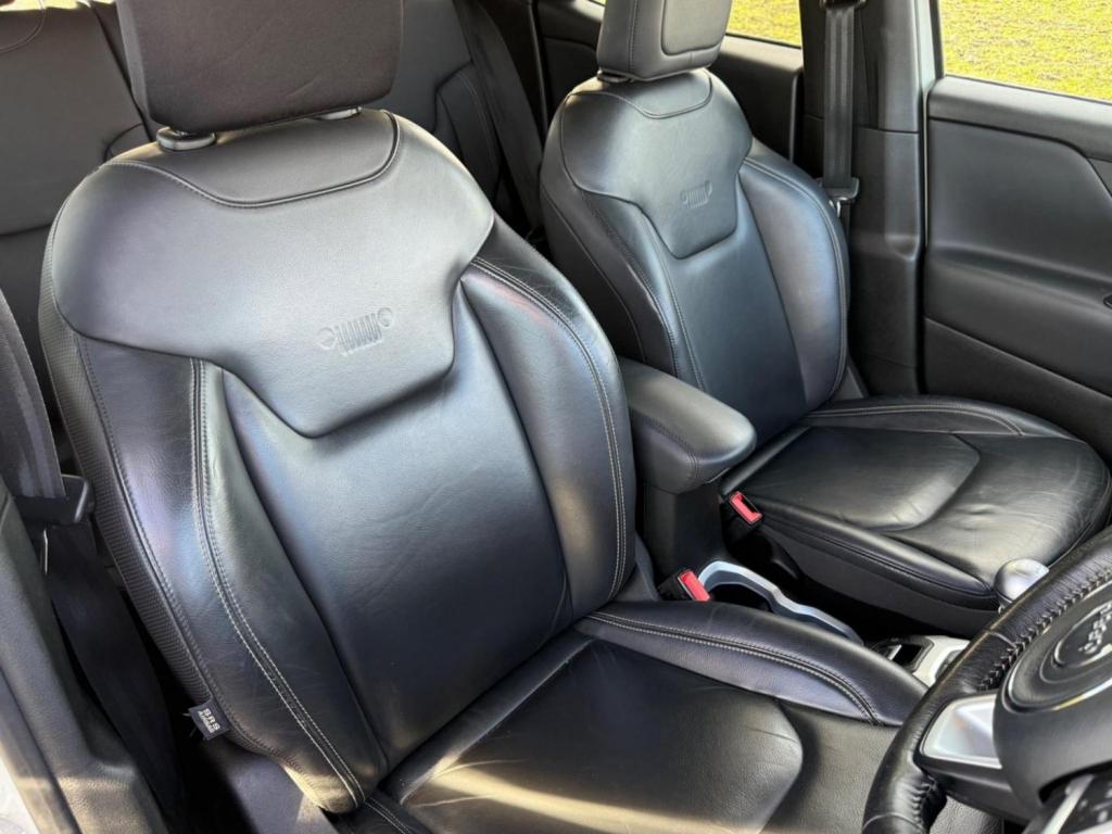 View JEEP RENEGADE 1.4T MultiAirII Limited Euro 6 (s/s) 5dr