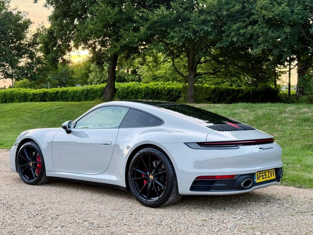 View PORSCHE 911 3.0T 992 Carrera 4S PDK 4WD Euro 6 (s/s) 2dr
