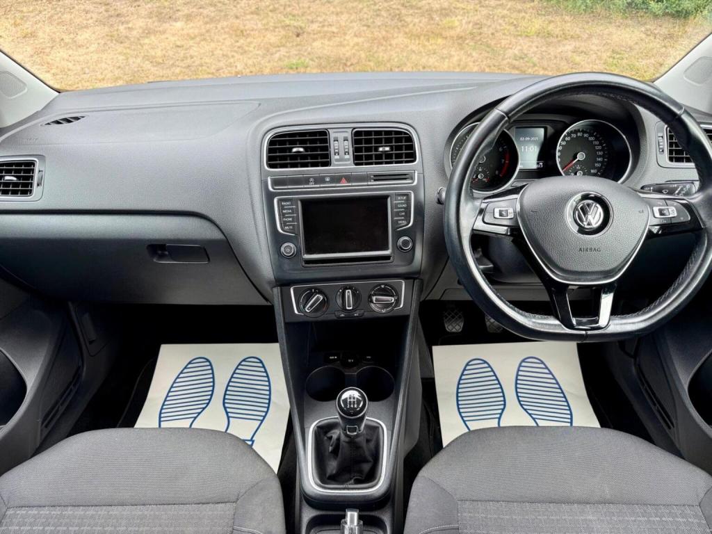 View VOLKSWAGEN POLO 1.0 BlueMotion Tech SE Euro 6 (s/s) 5dr