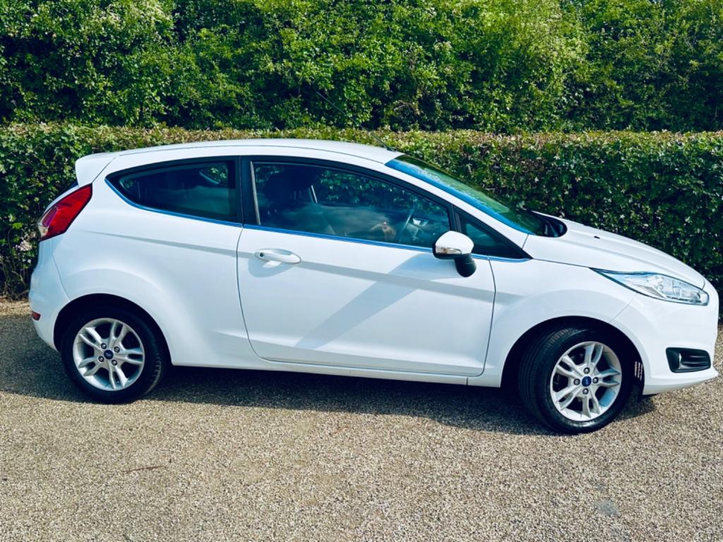 View FORD FIESTA ZETEC