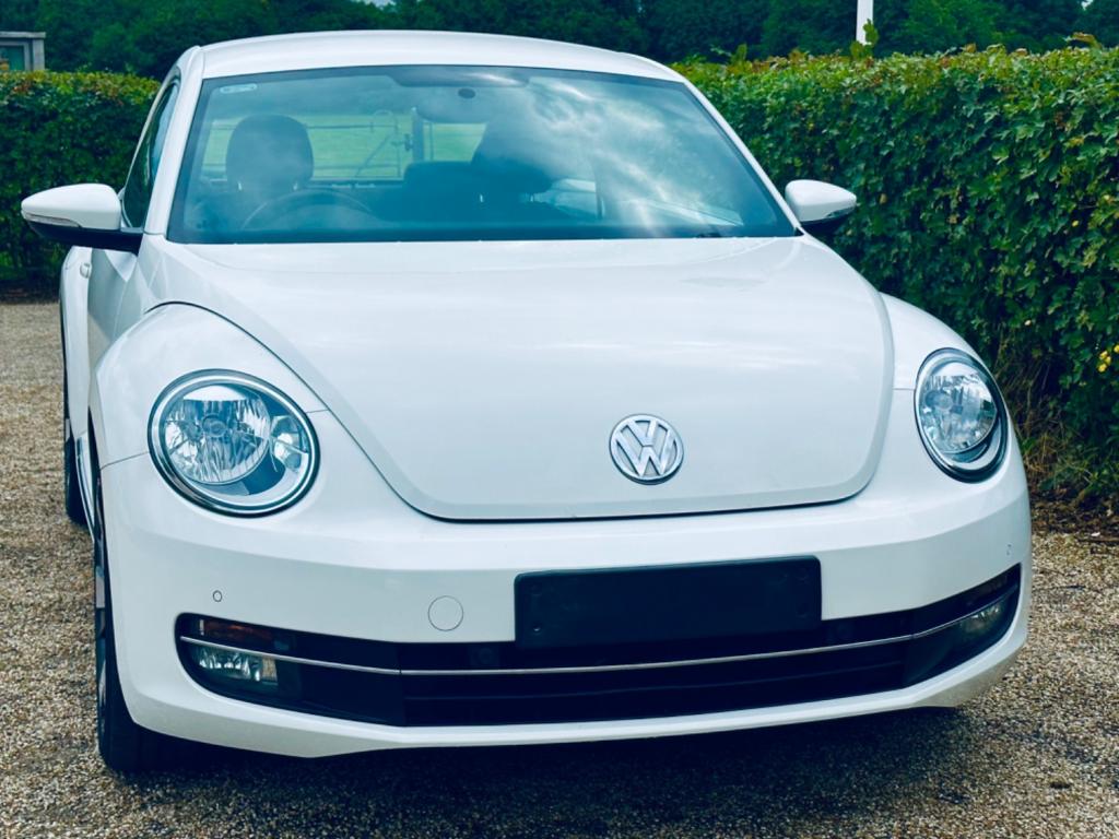 View VOLKSWAGEN BEETLE DESIGN TSI DSG