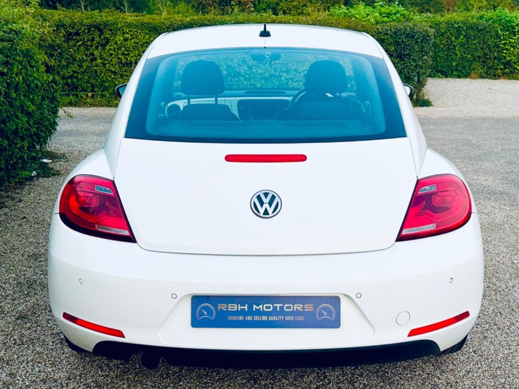 View VOLKSWAGEN BEETLE DESIGN TSI DSG