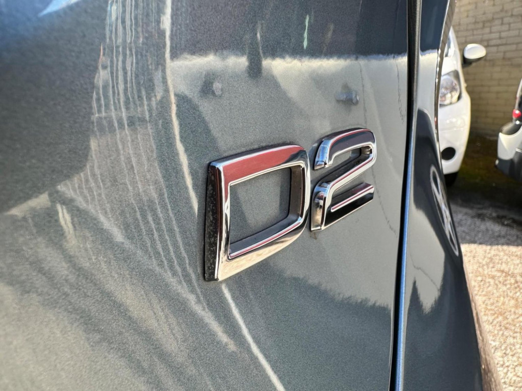 VOLVO V40 CROSS COUNTRY