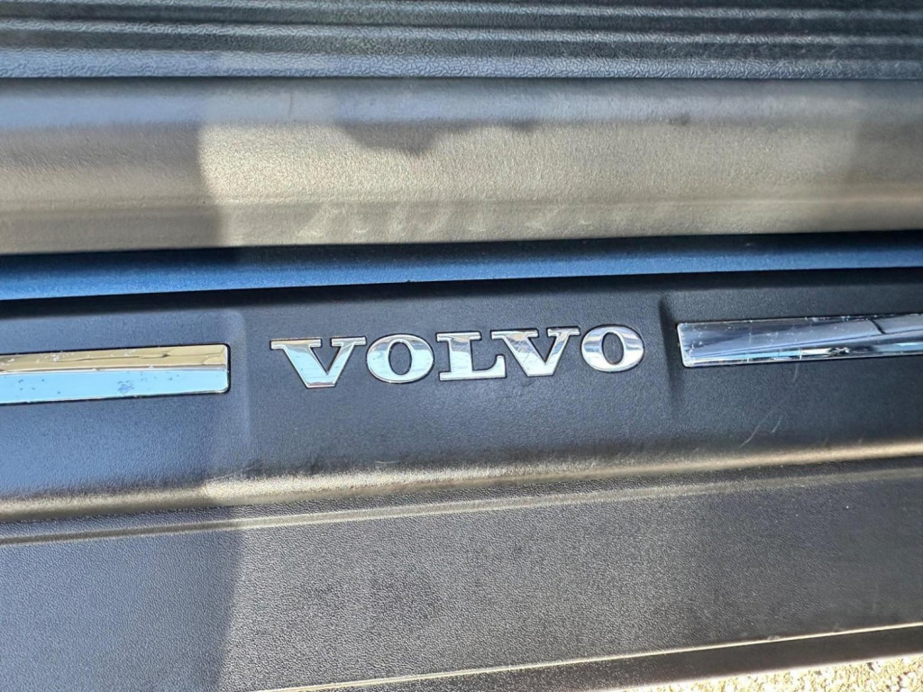 VOLVO V40 CROSS COUNTRY