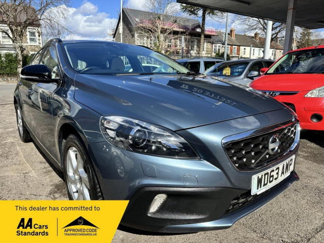 VOLVO V40 CROSS COUNTRY