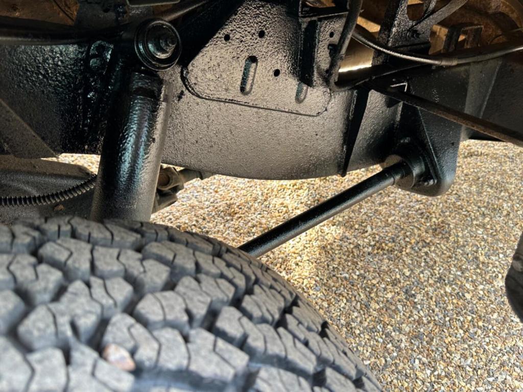 LAND ROVER DEFENDER 110