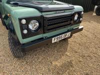 LAND ROVER DEFENDER 110
