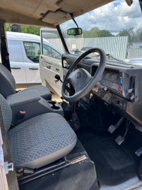 LAND ROVER DEFENDER 110