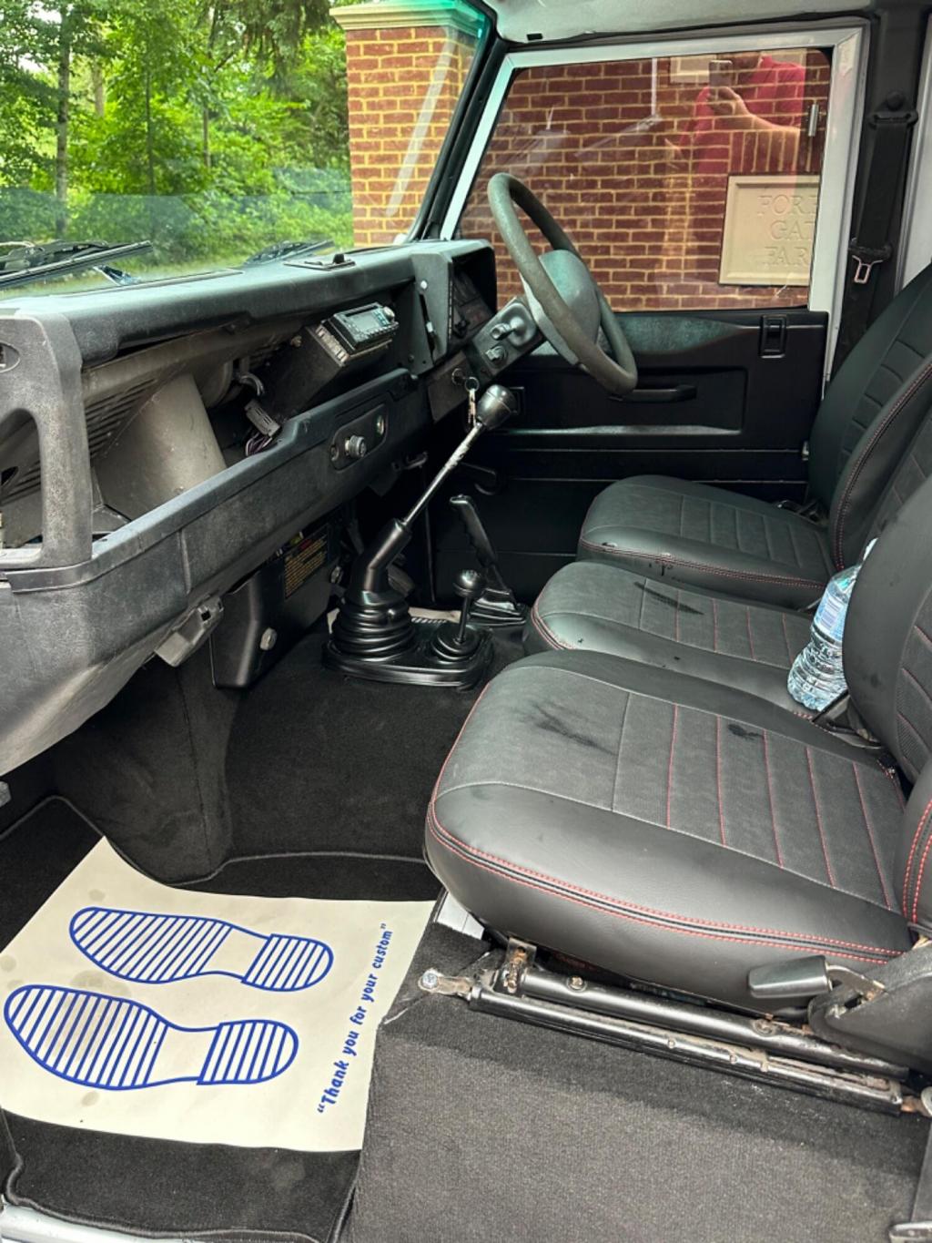 LAND ROVER DEFENDER 110