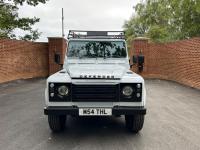 LAND ROVER DEFENDER 110