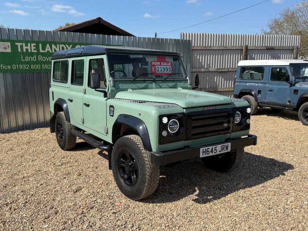 LAND ROVER DEFENDER 110