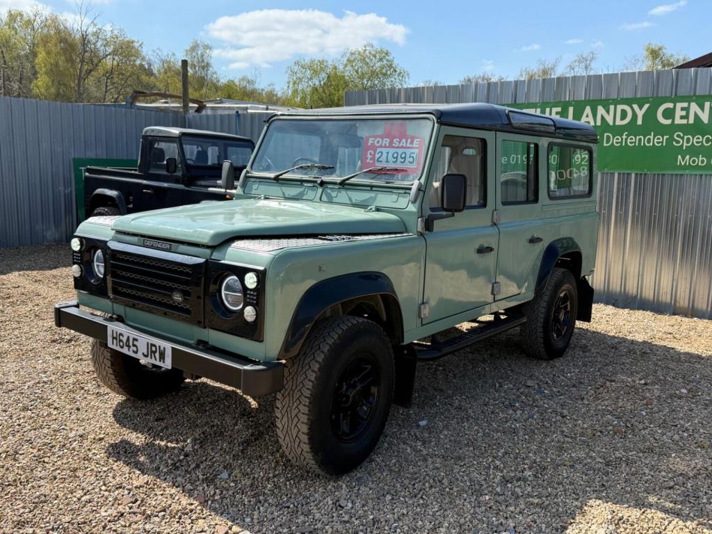 LAND ROVER DEFENDER 110