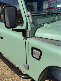 LAND ROVER DEFENDER 110