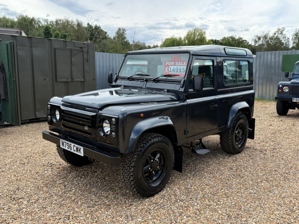 LAND ROVER DEFENDER 90