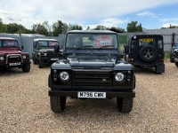 LAND ROVER DEFENDER 90