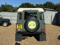 LAND ROVER DEFENDER 90