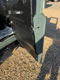 LAND ROVER DEFENDER 90