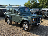 LAND ROVER DEFENDER 90