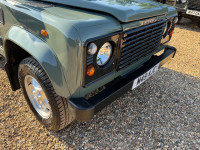 LAND ROVER DEFENDER 90