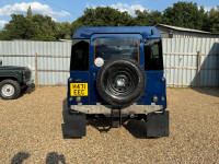 LAND ROVER DEFENDER 90