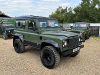 LAND ROVER DEFENDER 90