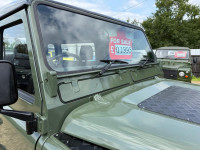 LAND ROVER DEFENDER 90