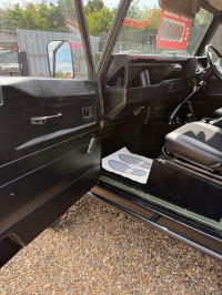 LAND ROVER DEFENDER 90