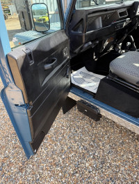 LAND ROVER DEFENDER 110