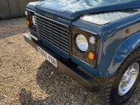 LAND ROVER DEFENDER 110