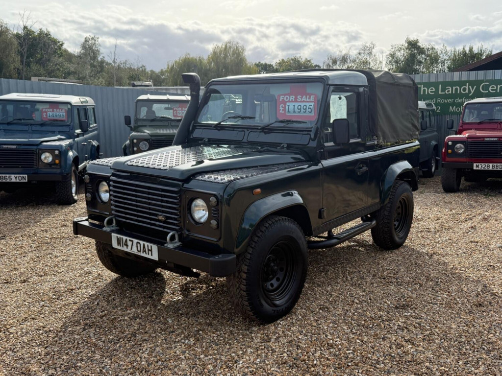 LAND ROVER DEFENDER 90