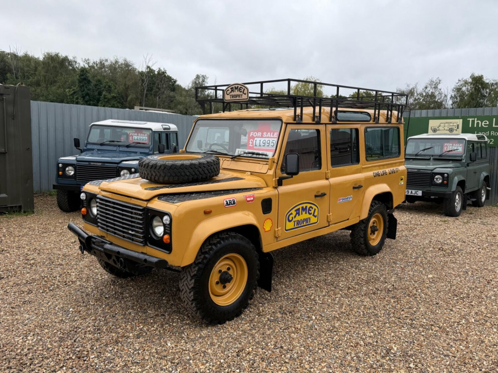 LAND ROVER DEFENDER 110