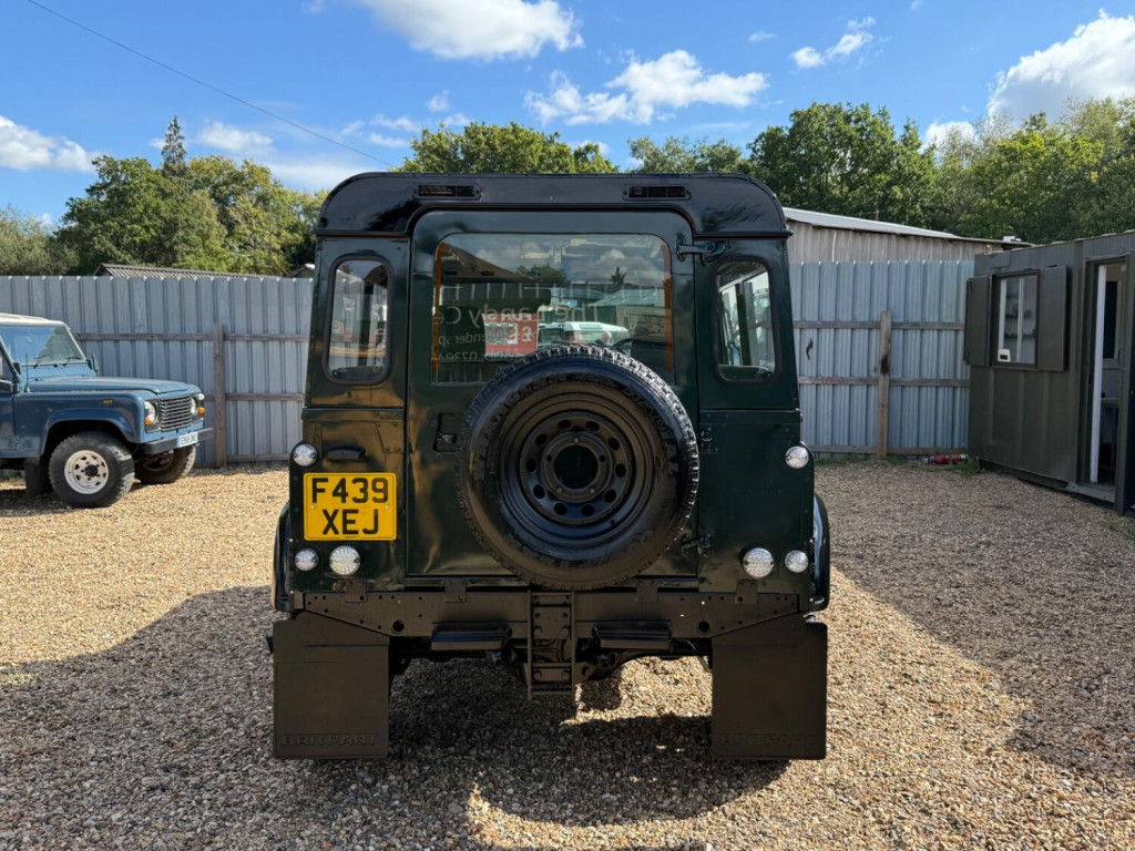 LAND ROVER DEFENDER 90