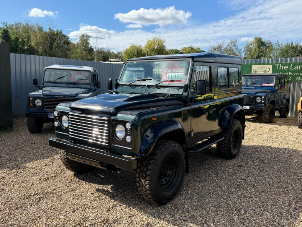 LAND ROVER DEFENDER 90