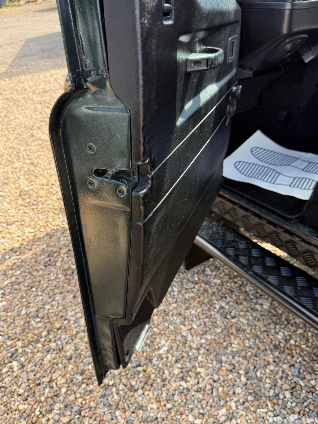 LAND ROVER DEFENDER 90