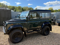 LAND ROVER DEFENDER 90