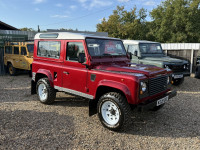 LAND ROVER DEFENDER 90