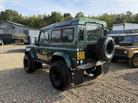 LAND ROVER DEFENDER 90