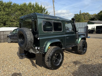 LAND ROVER DEFENDER 90