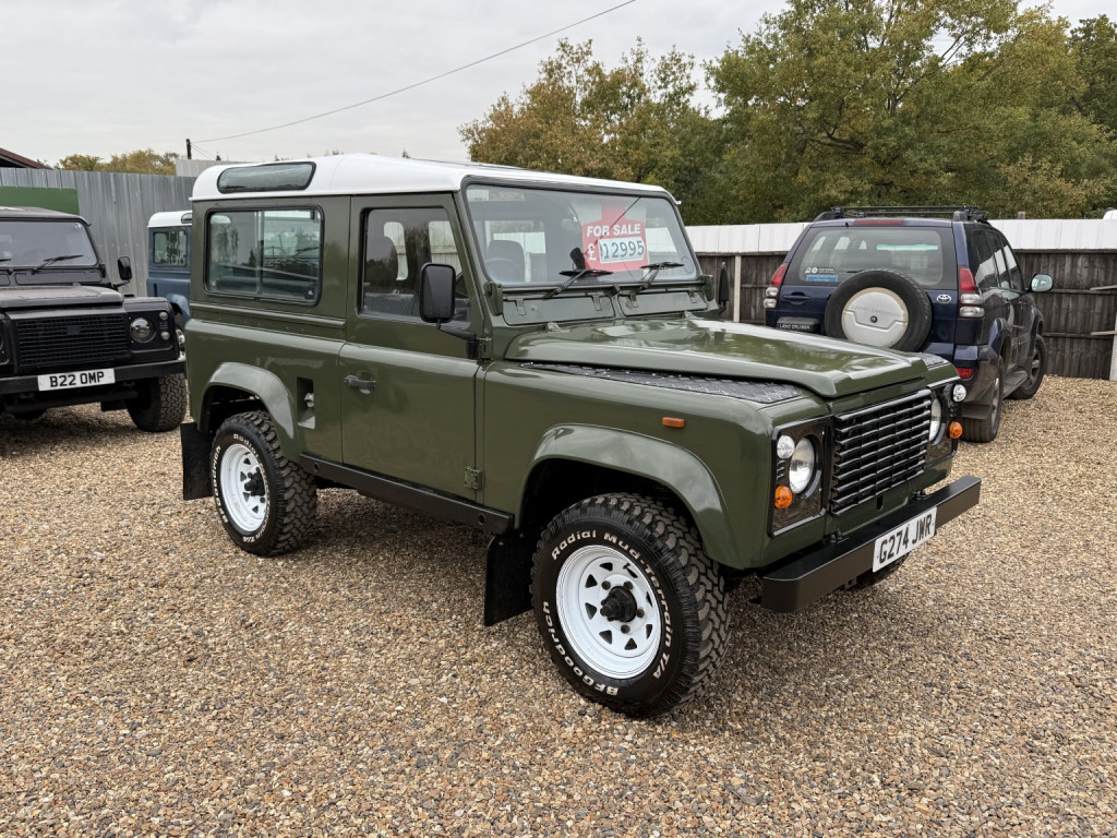 LAND ROVER DEFENDER 90