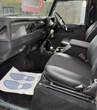 LAND ROVER DEFENDER 90