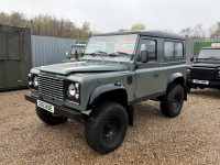 LAND ROVER DEFENDER 90