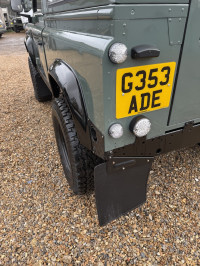 LAND ROVER DEFENDER 90