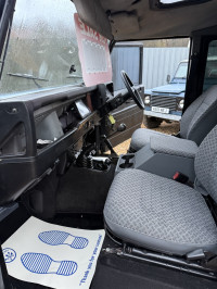 LAND ROVER DEFENDER 110