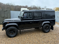 LAND ROVER DEFENDER 110
