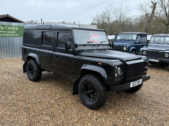 LAND ROVER DEFENDER 110
