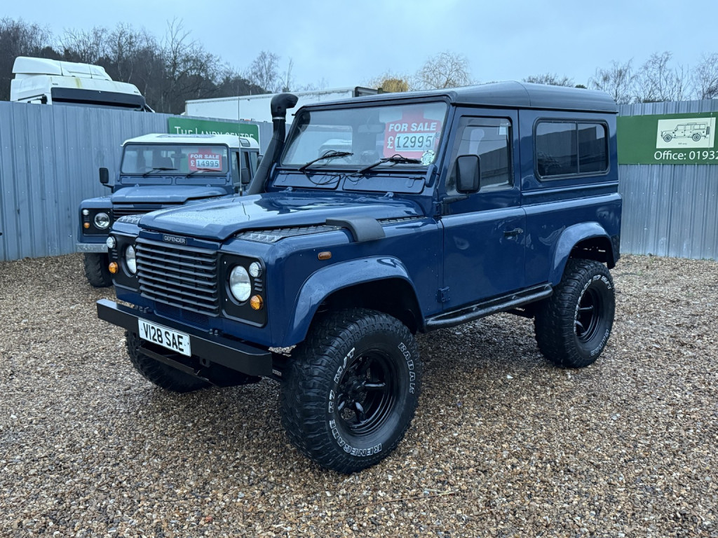 LAND ROVER DEFENDER 90