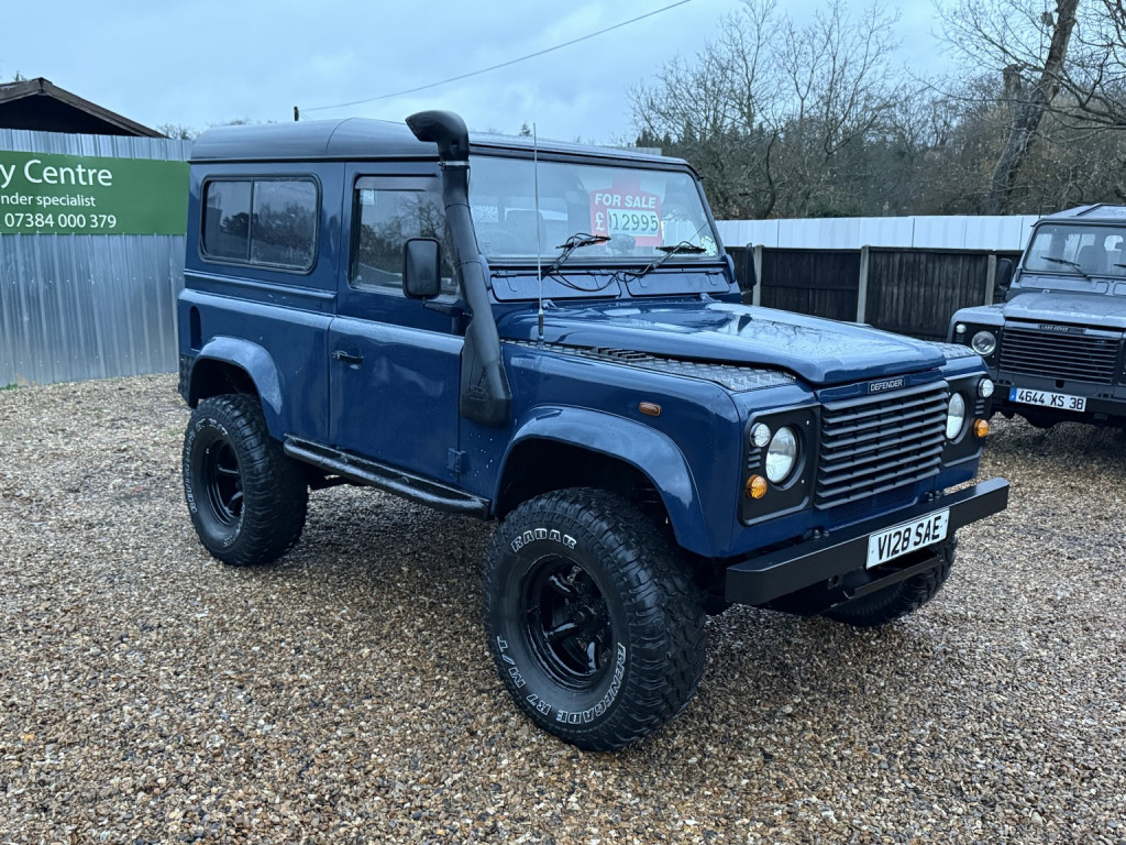 LAND ROVER DEFENDER 90