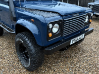 LAND ROVER DEFENDER 90